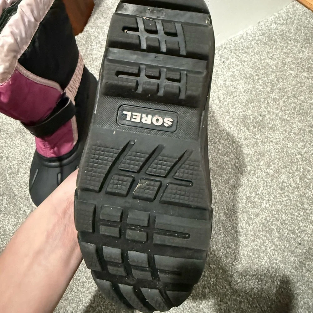 Sorel Black and Pink Snow Boots‎